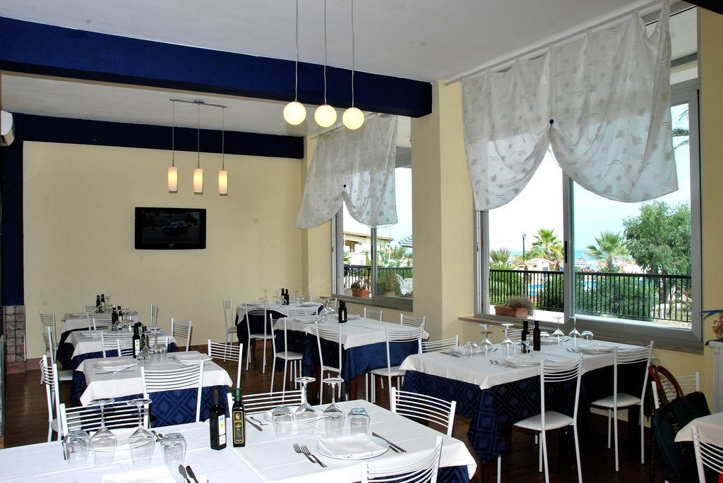 Tourist Residence San Benedetto del Tronto Extérieur photo
