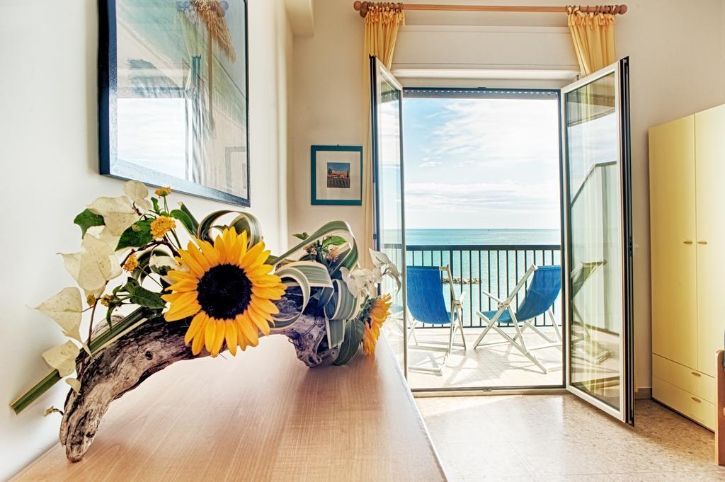 Tourist Residence San Benedetto del Tronto Extérieur photo